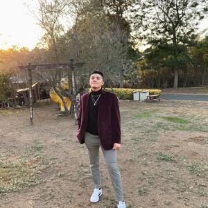 Meet your Posher, Andres